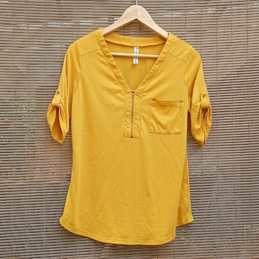 PerSeption concept yellow blouse